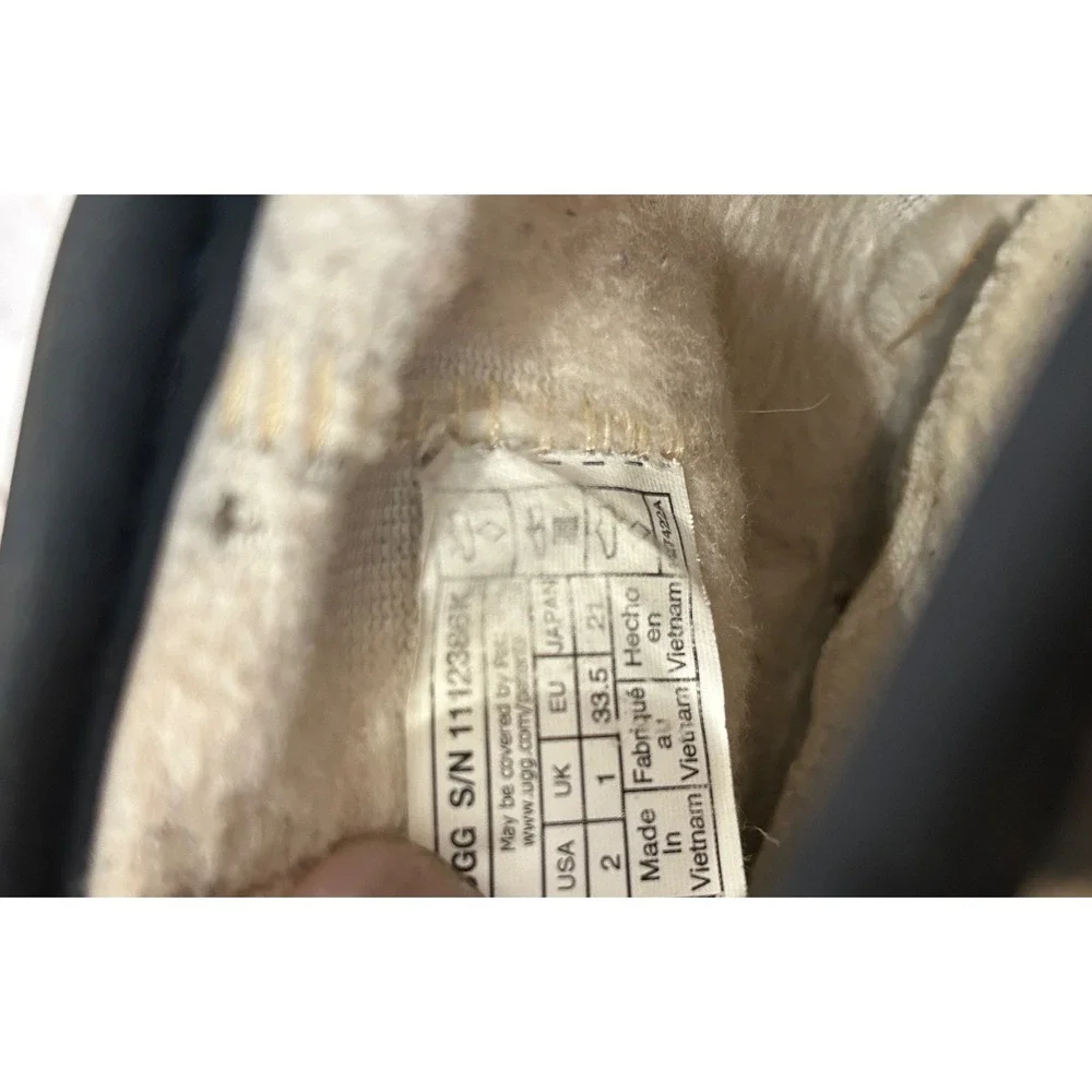 UGG Classic Clear Mini Waterproof Transparent KId's Size‎ US 2 Boots 1112386